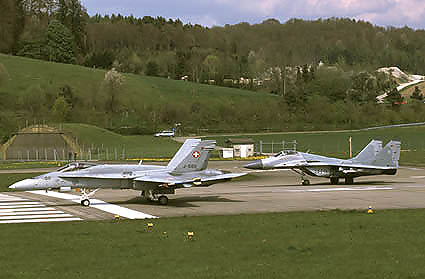 Hornet and Fulcrum on the runway