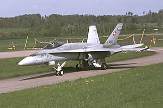 Hornet J5007 on the taxi