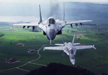 Hornet and Fulcrum over the Alps (� Swiss Air Force)